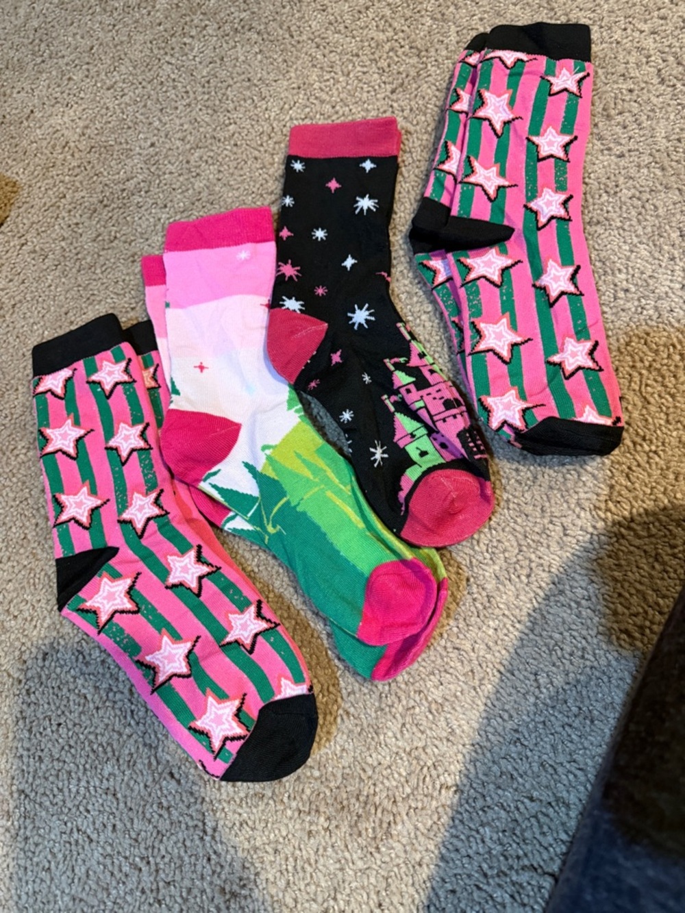 Women’s Pink & Green Star and Castle socks